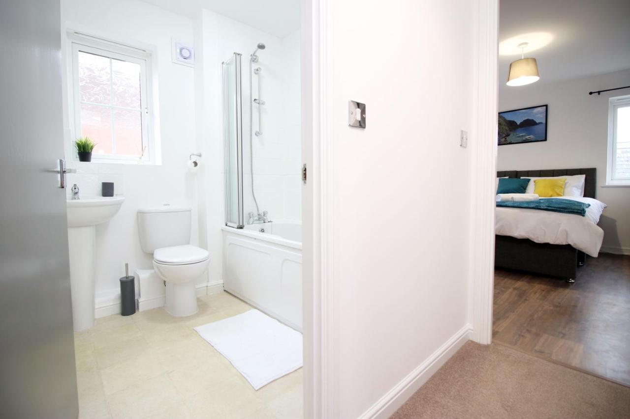 Delft - Spacious Home, High Speed Wi-fi, Free Parking, Terrace Holiday home *