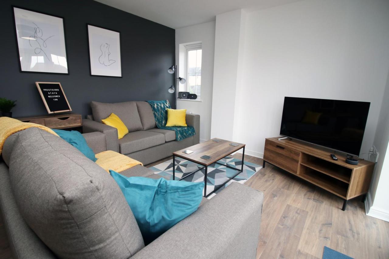 Holiday home Delft - Spacious Home, High Speed Wi-fi, Free Parking, Terrace