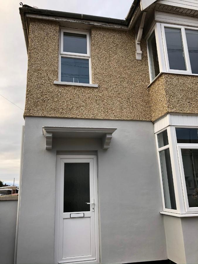 Elmsgate - Free Parking Apartment