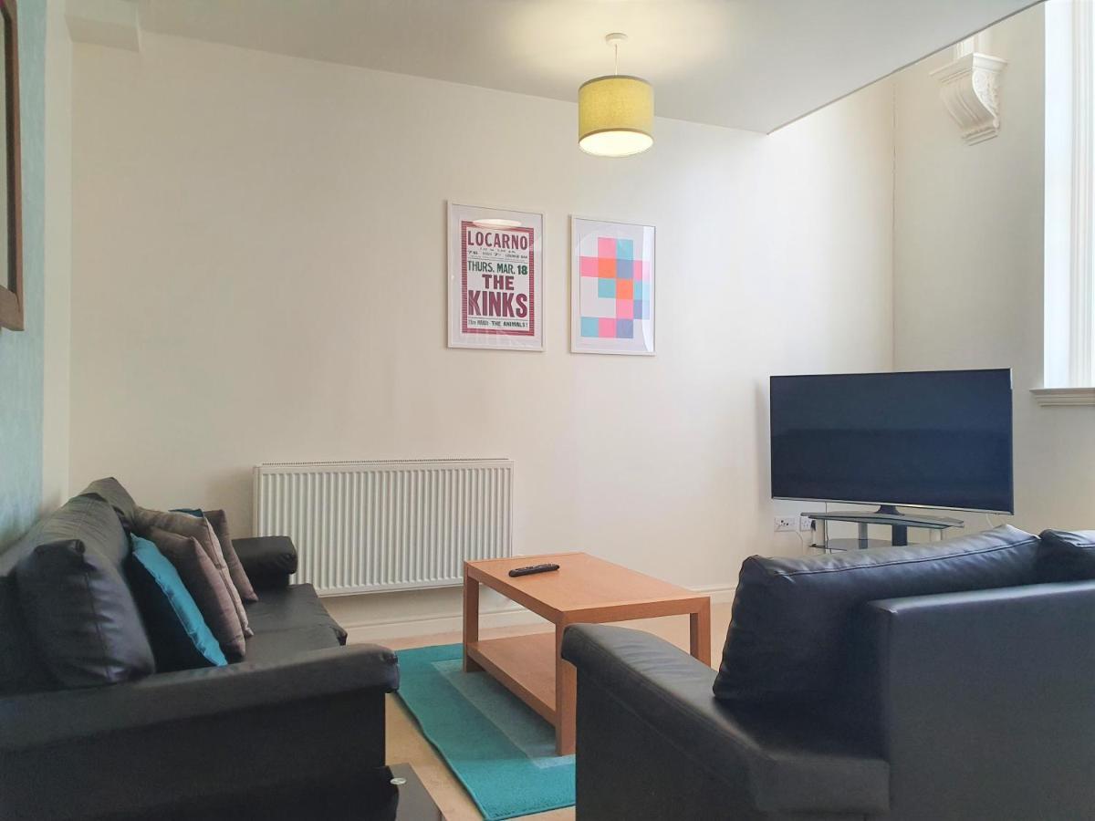 Apartment - Spacious 2 Beds *