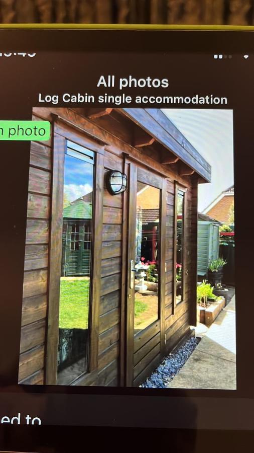Log Cabin Single *