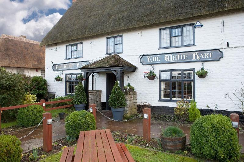 The White Hart, Wroughton Bed & Breakfast 3*