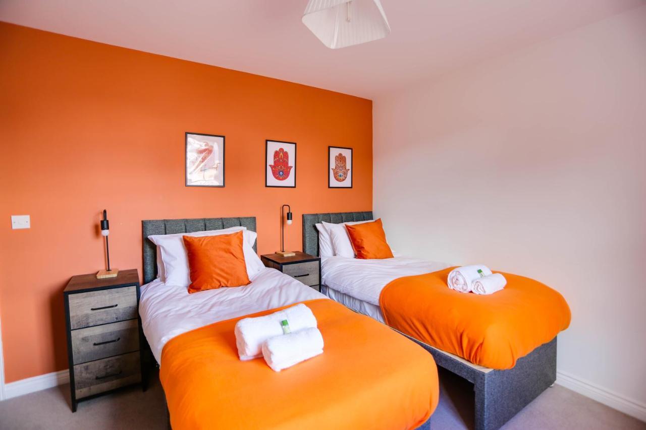 Staldon Court - Open Plan Apartment, High Speed Wi-fi, Free Parking Apartment *