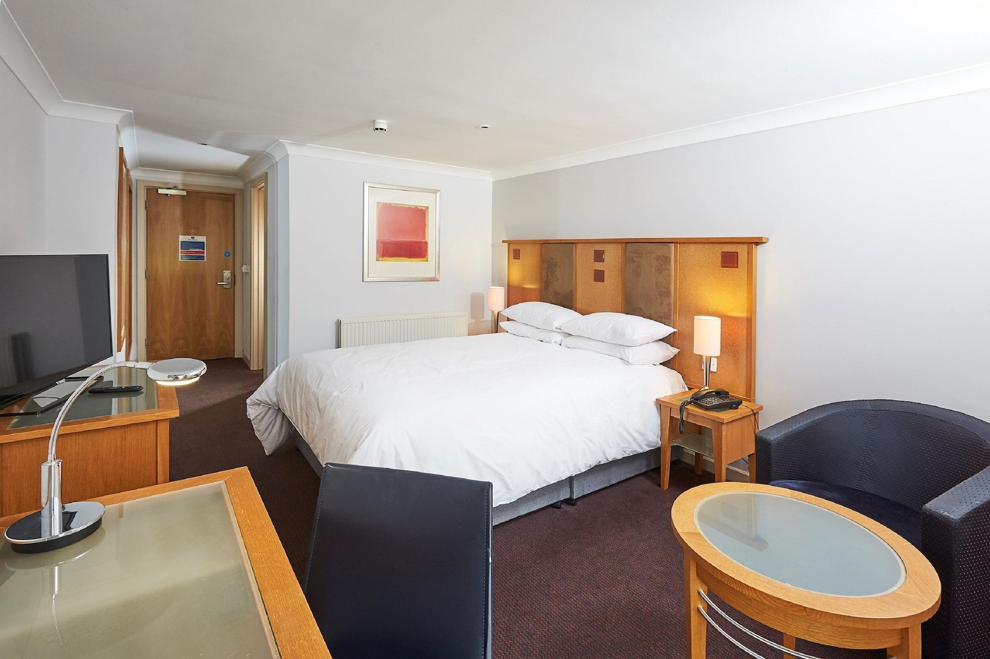 Alexandra House Hotel 4*