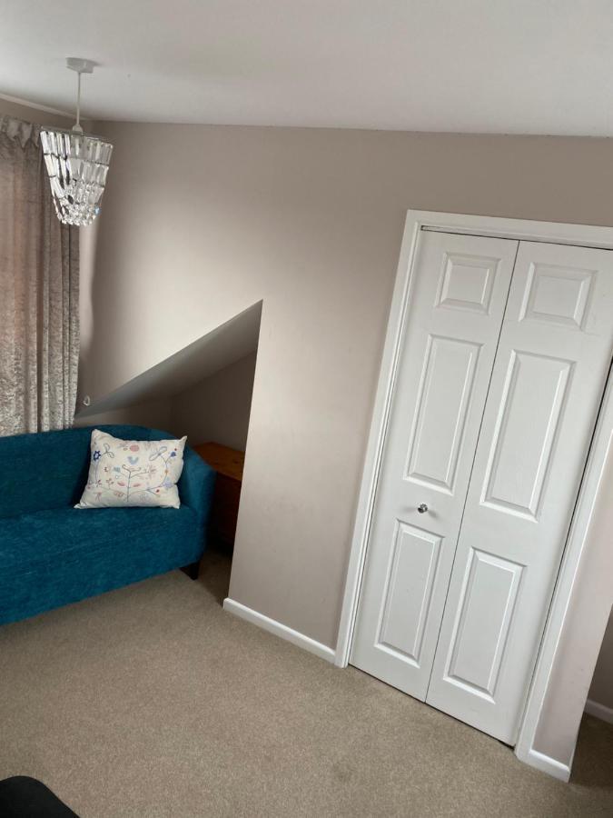 Rosewood Homestay Swindon
