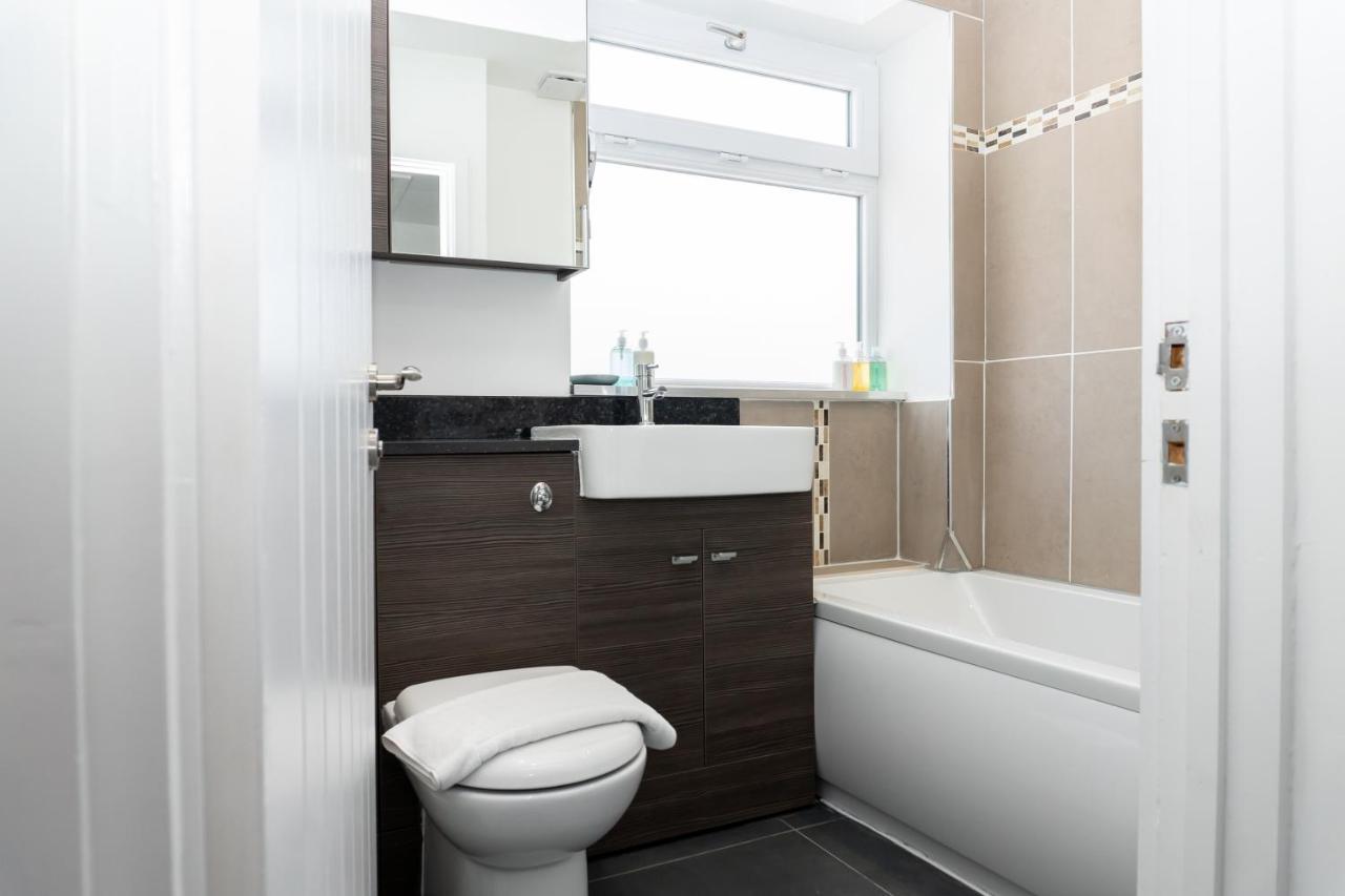 Inspiration By Olauda Sa - 3 Bed House With Free Parking Apartamento