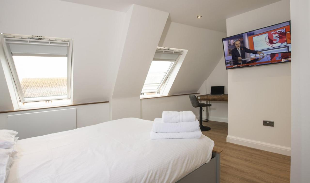 No 1 Wood Street Apartment Swindon