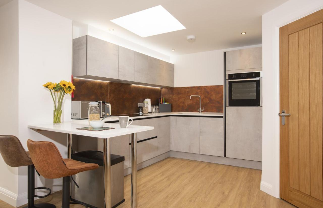 No 1 Wood Street Apartment Swindon