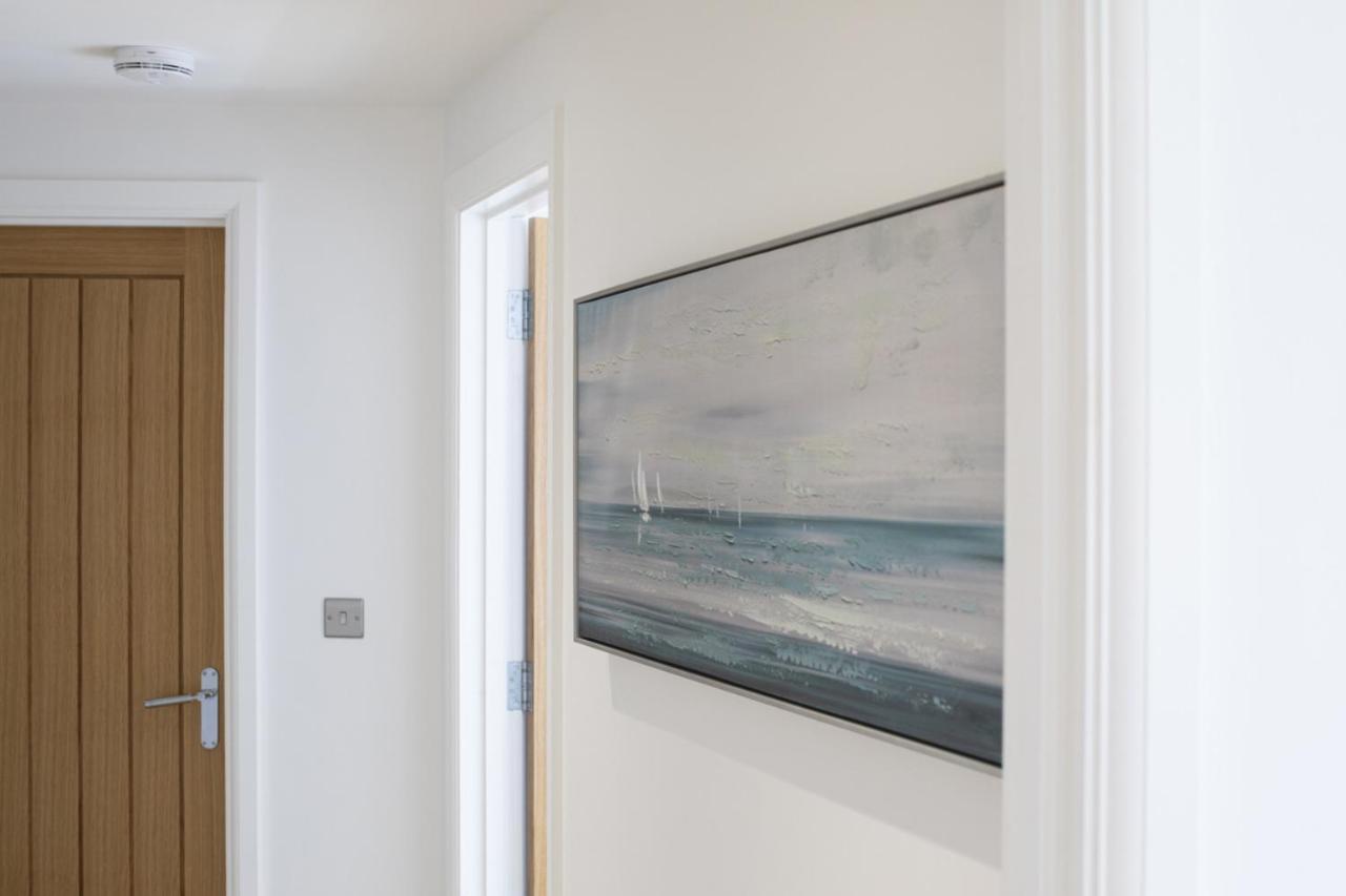 No 1 Wood Street Apartment *
