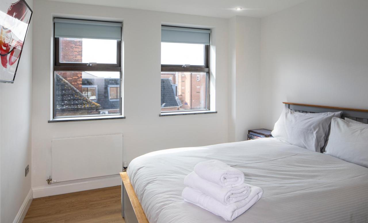 No 1 Wood Street Apartment *