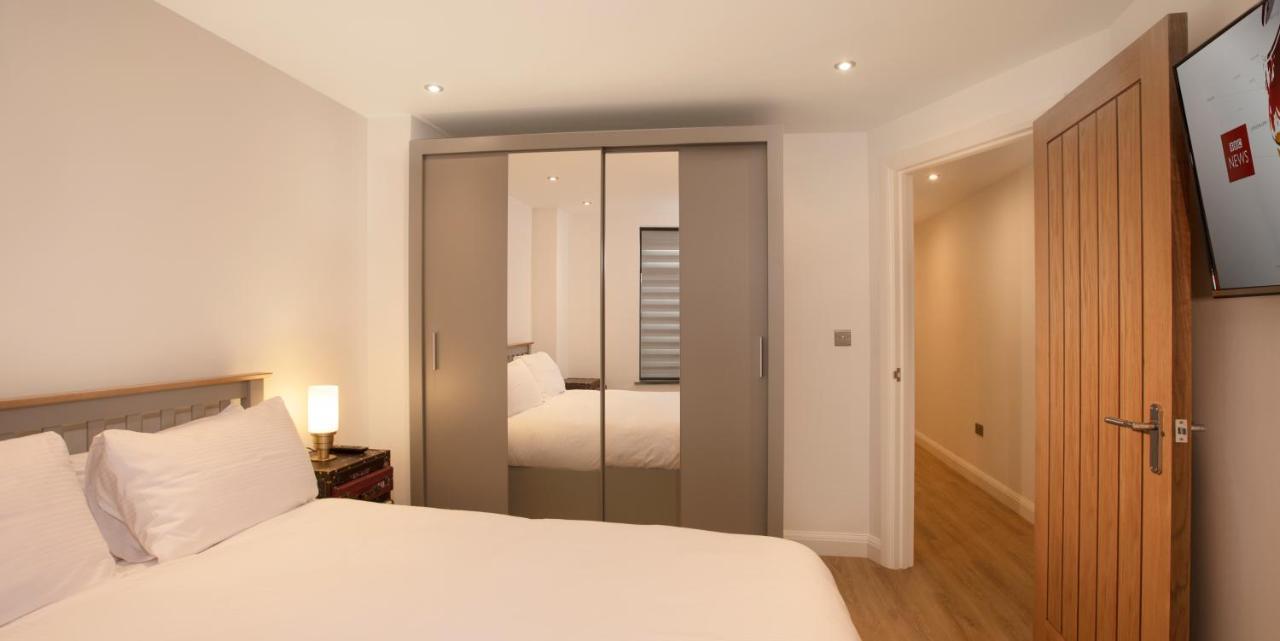 No 1 Wood Street Apartment Swindon