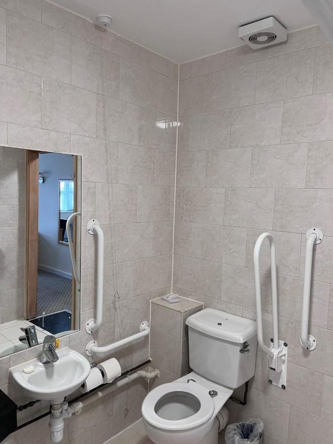 The Wiltshire Hotel, Golf And Leisure 3* Swindon