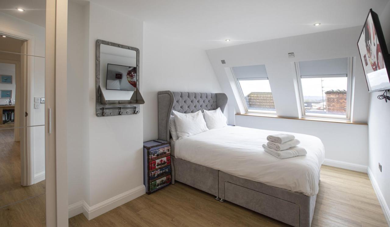 No 1 Wood Street Apartment Swindon