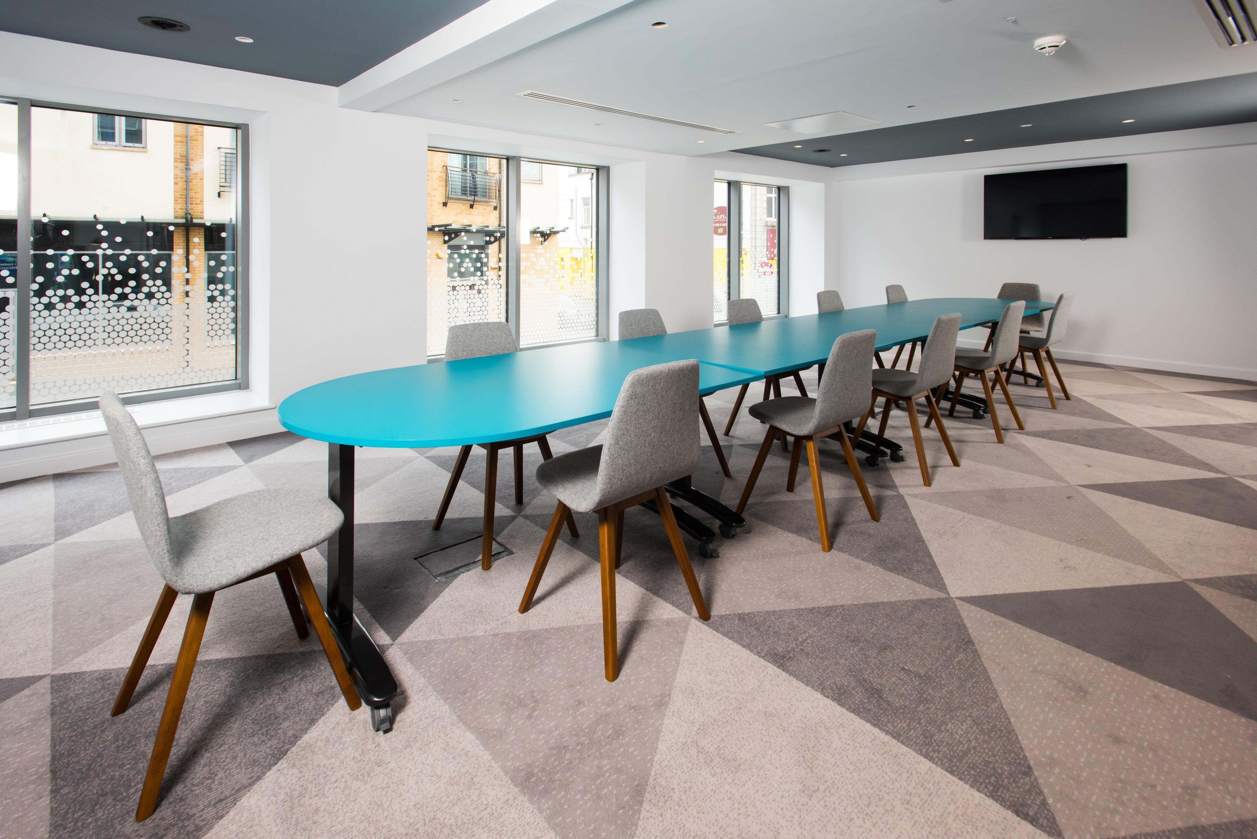 Express Centre By Ihg Hotel 3*
