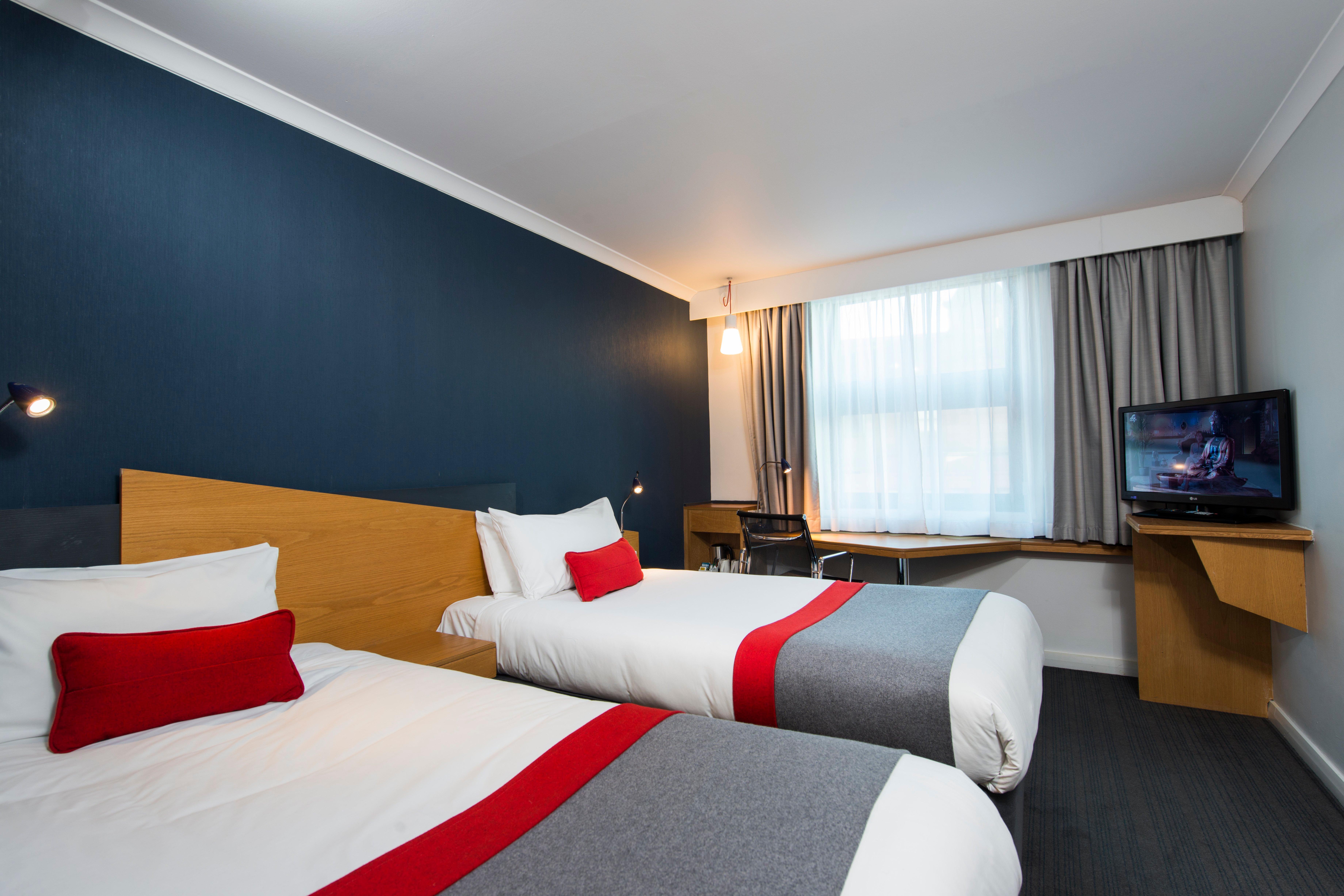 Hotel Express West An Ihg Swindon