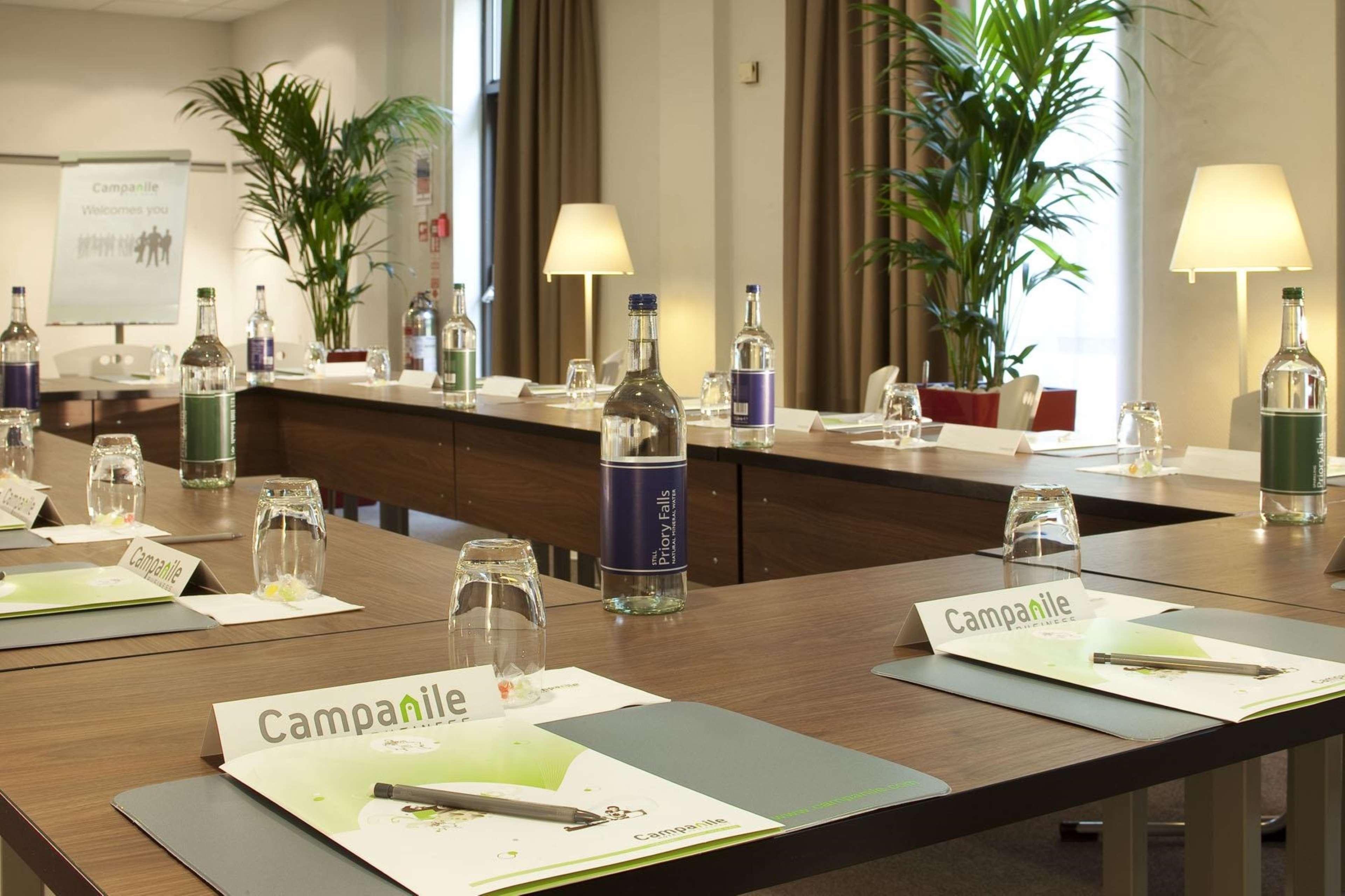Hotel Campanile Swindon