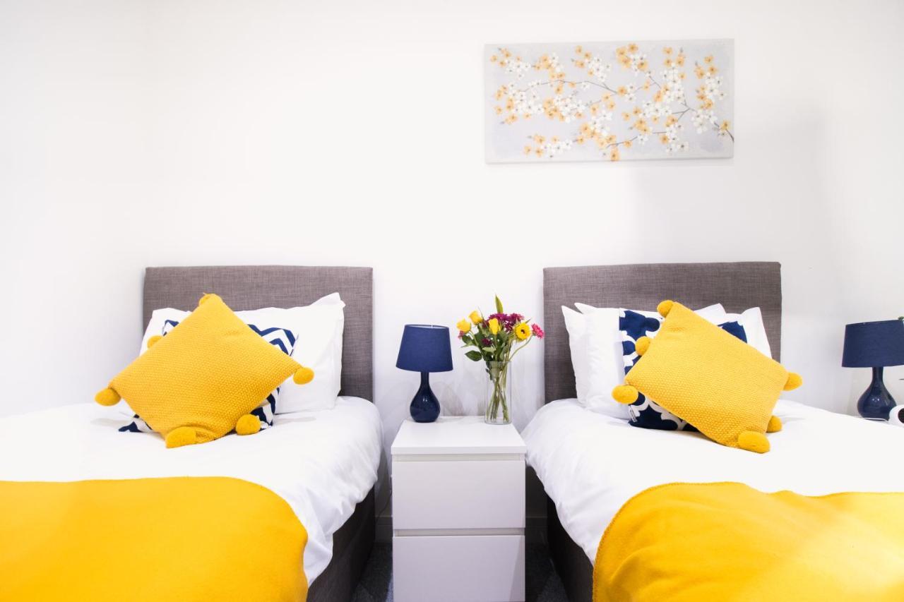 Apartment Greenbridge - Free Parking Swindon