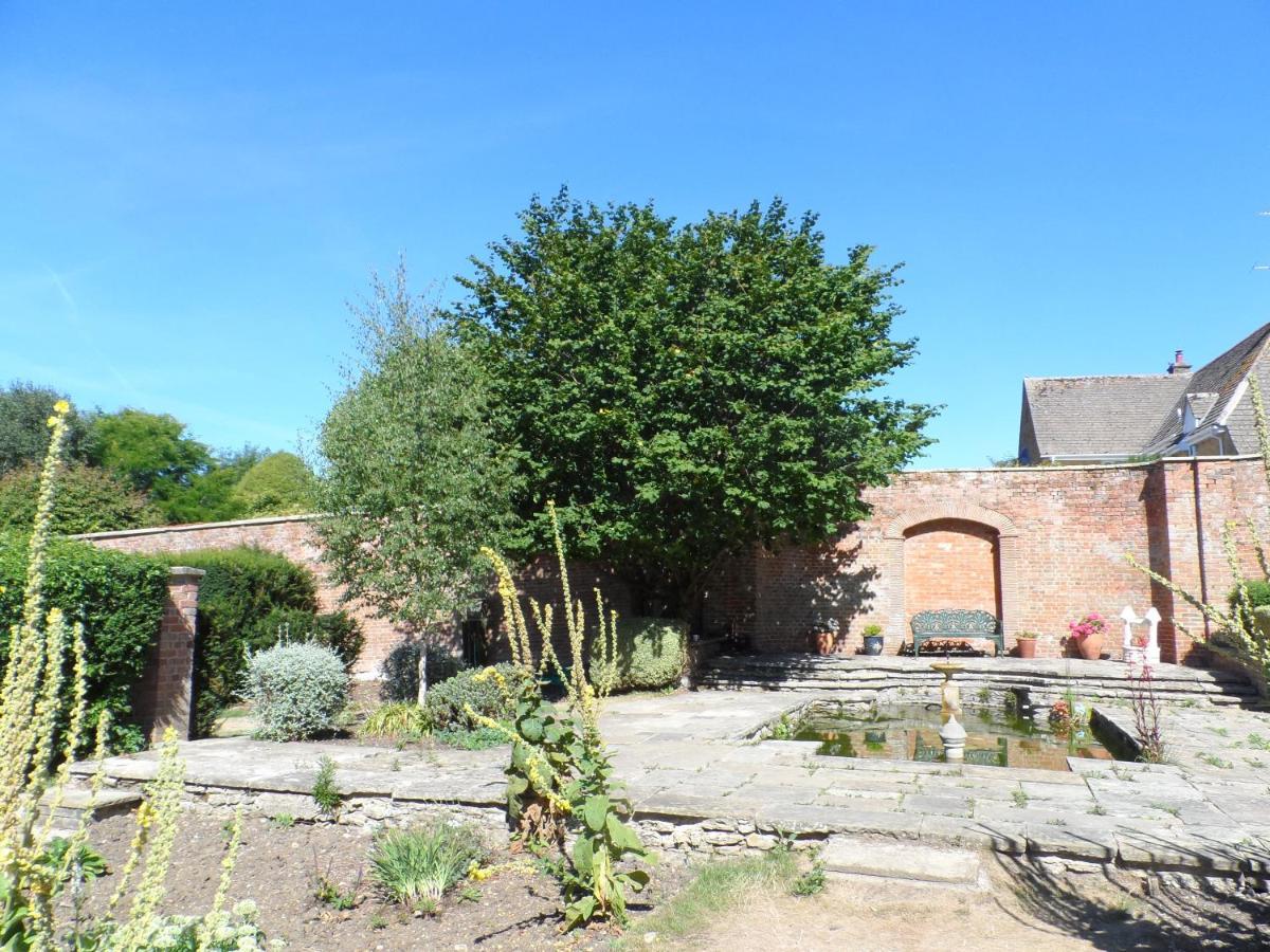 Stanton House Hotel 4*