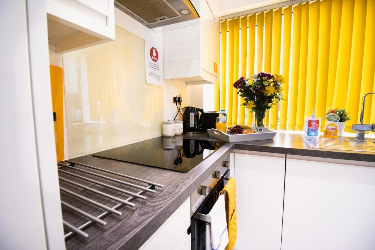 Greenbridge - Free Parking Apartment Swindon