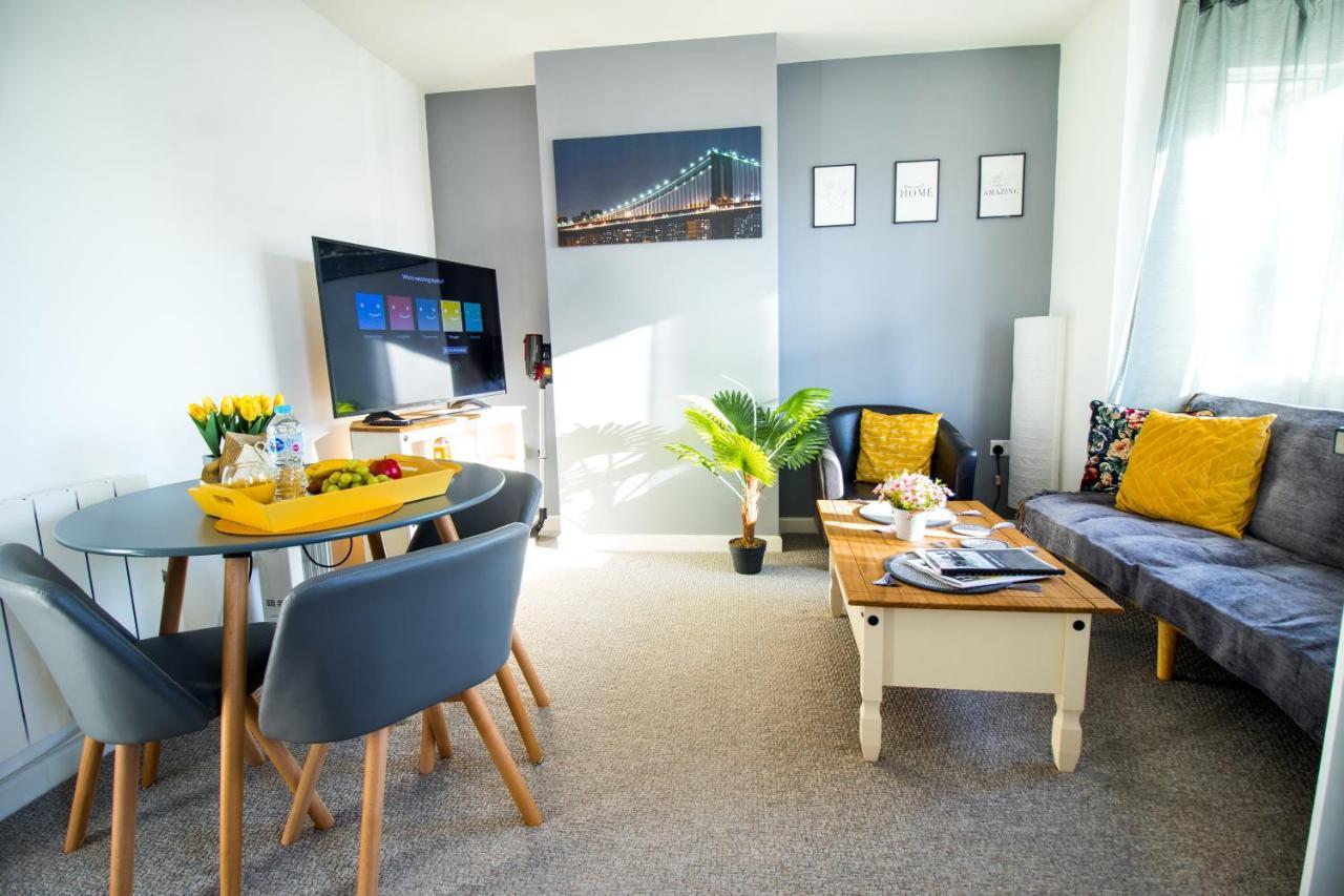 Elmsgate - Free Parking Apartment