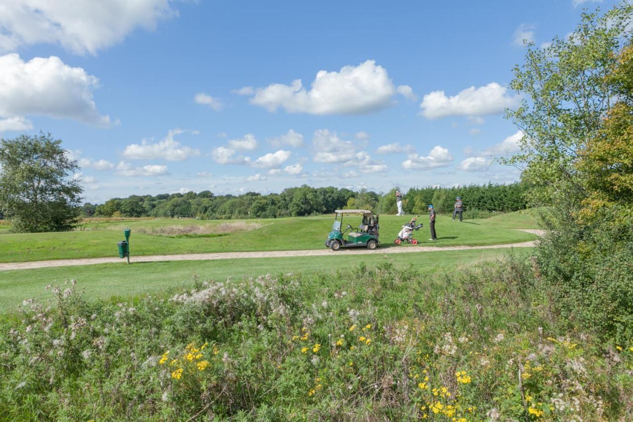 The Wiltshire Hotel, Golf And Leisure 3*
