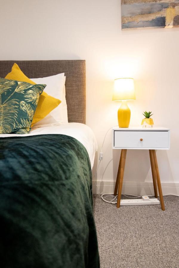 Springfield - Free Parking Apartment