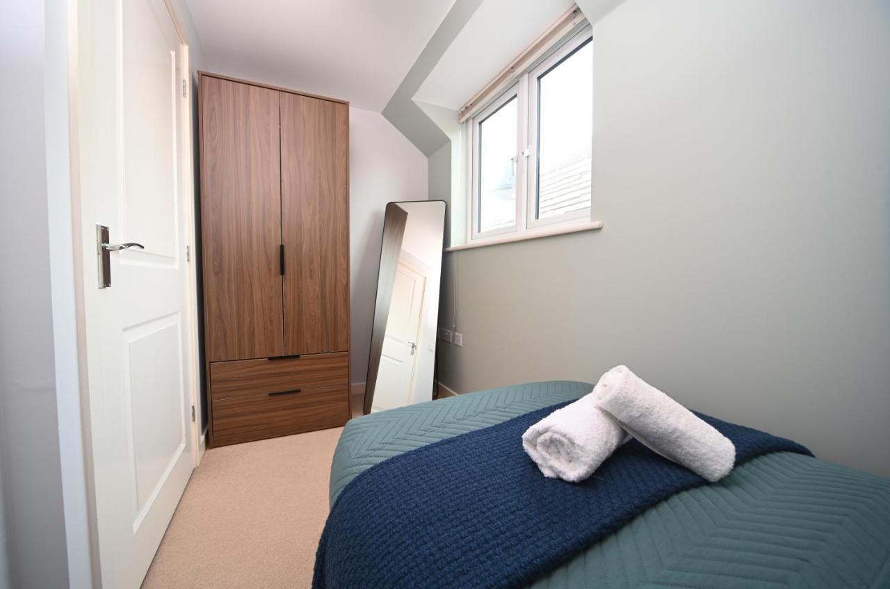 Ideal Coach House Apartment
