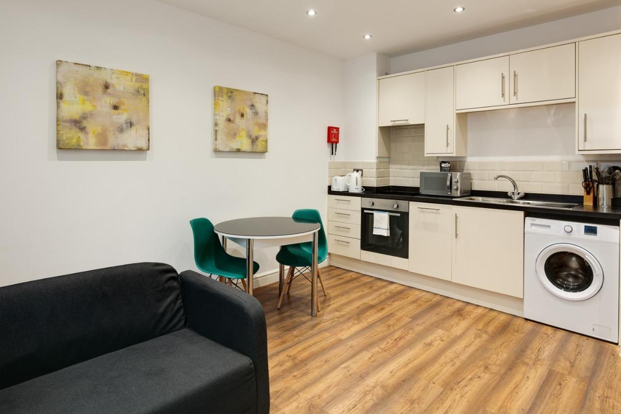 Apartamento Charles Hope *