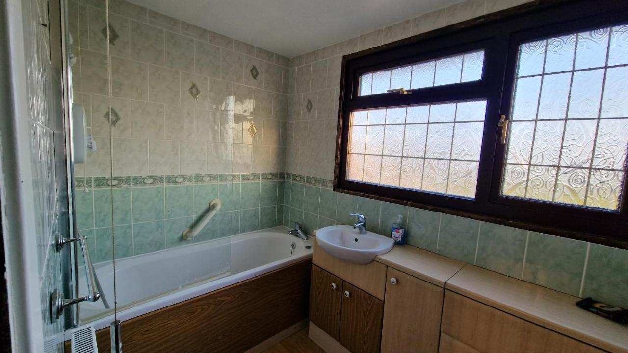 Guest house Shergold House Swindon