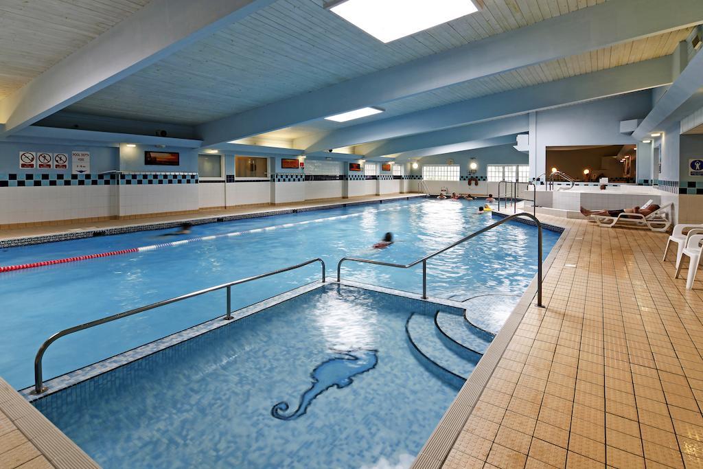 Hotel South Marston And Leisure Club 3*
