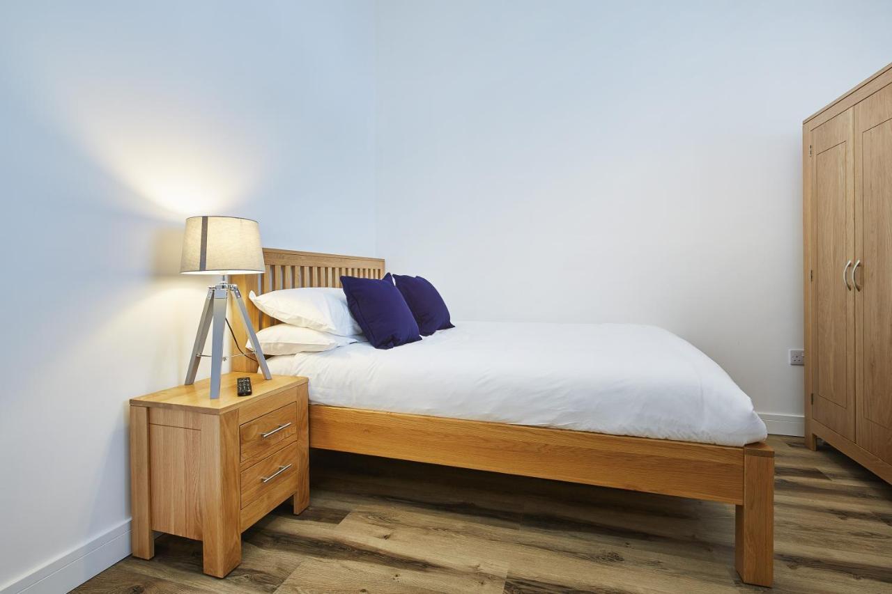 Apartment Burkhardt Hall By Viridian Swindon
