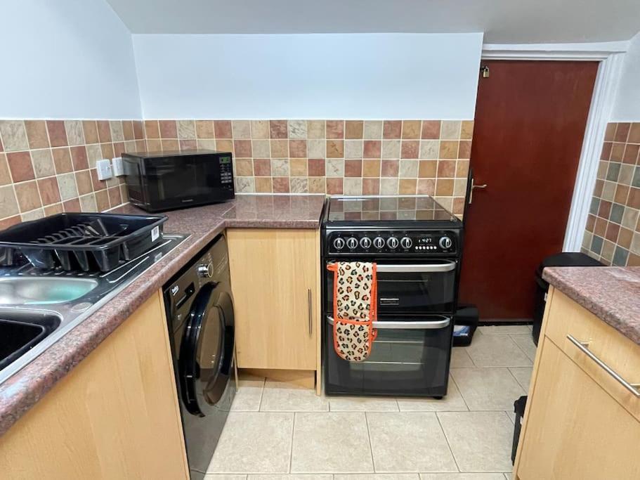 Beanie's @lornestreet Apartment Swindon
