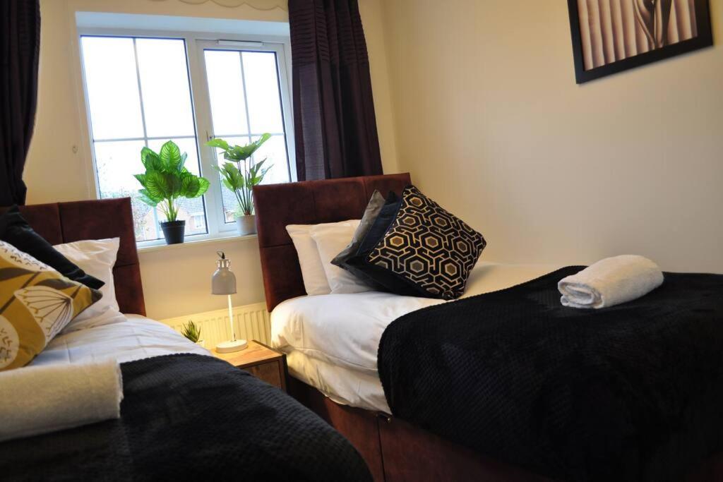 The Redbridge House Swindon