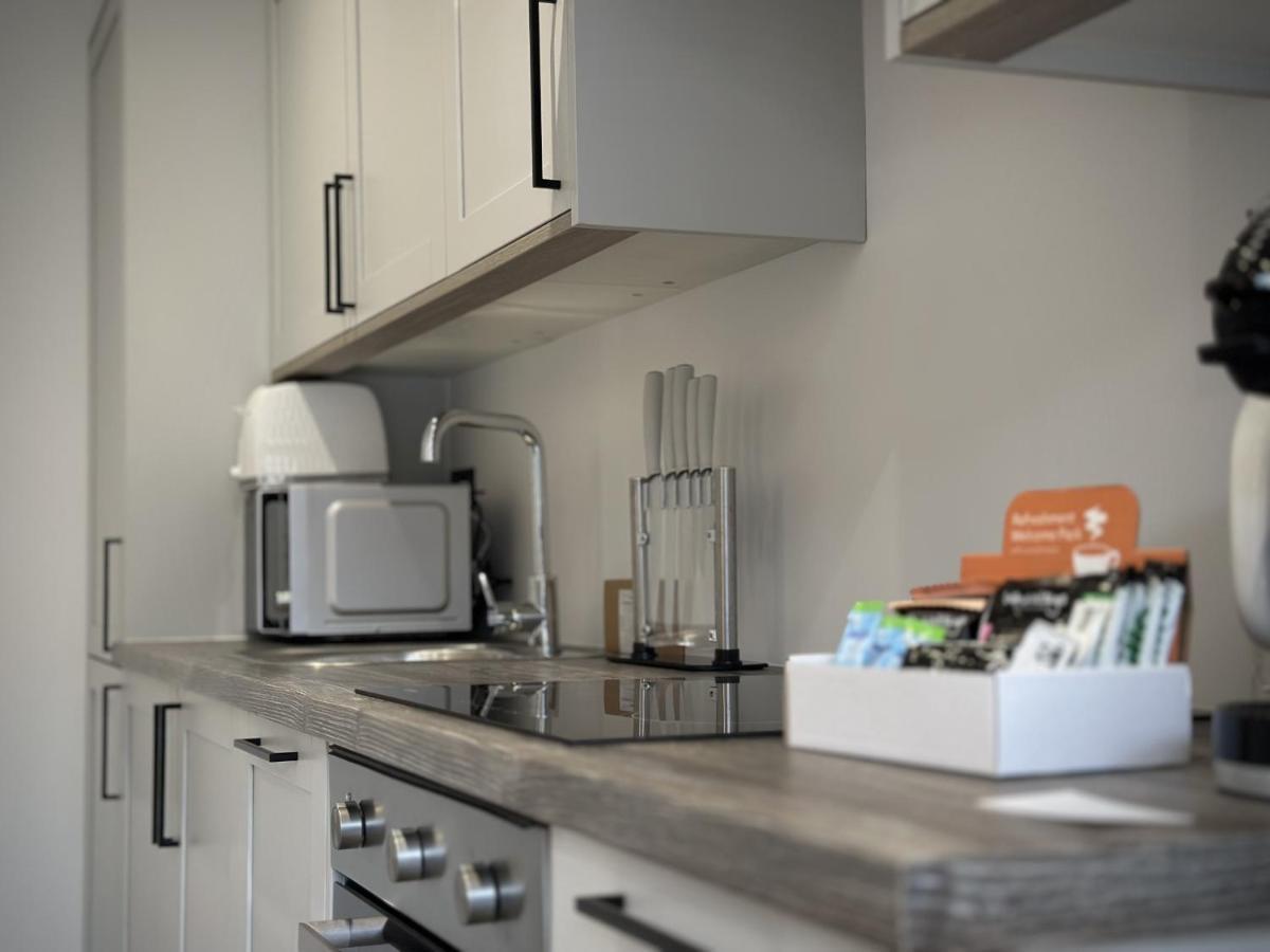 Stylish 2 Bed * Swindon