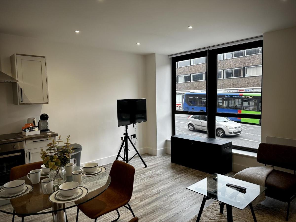 Stylish 2 Bed * Swindon