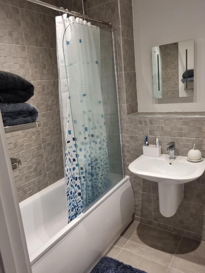 Apartment A Spacious And Hearty 2bd Swindon