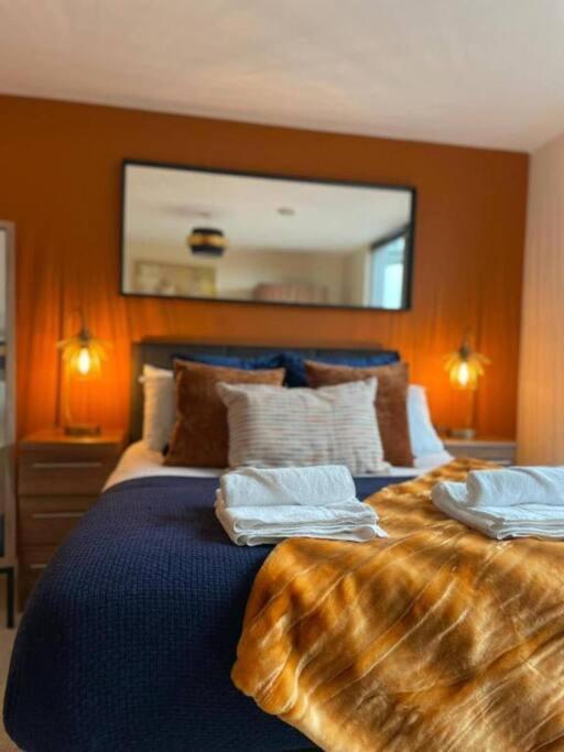 Paramount Living 105 Apartment *