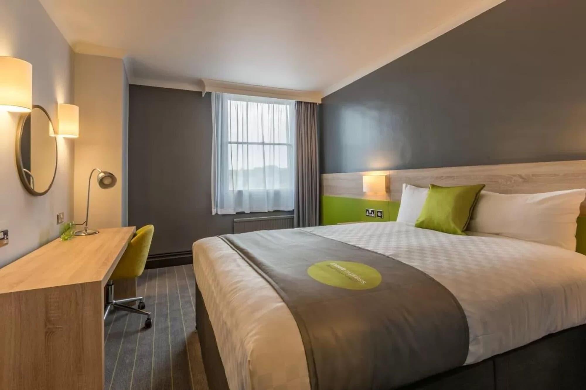 Thistle Express Hotel