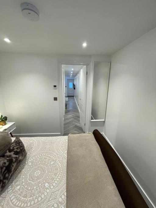 Stylish & Cosy 1 Bed Swindon