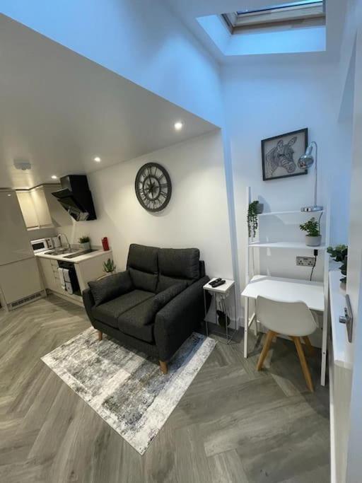 Stylish & Cosy 1 Bed Apartment *
