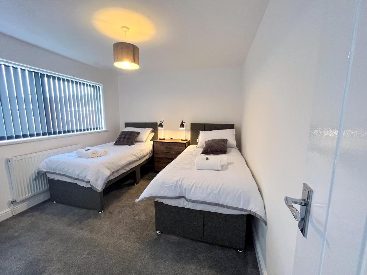 The Quiet Sanctuary - 4 Bedroom Holiday home *