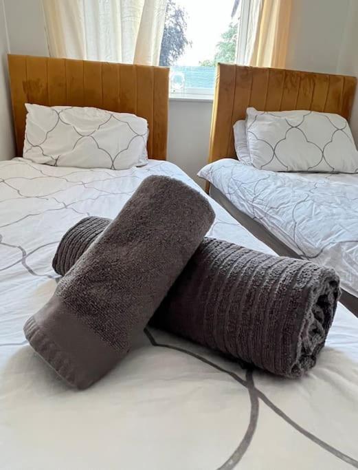 Apartamento Cozy 2bed W/ Parking Swindon