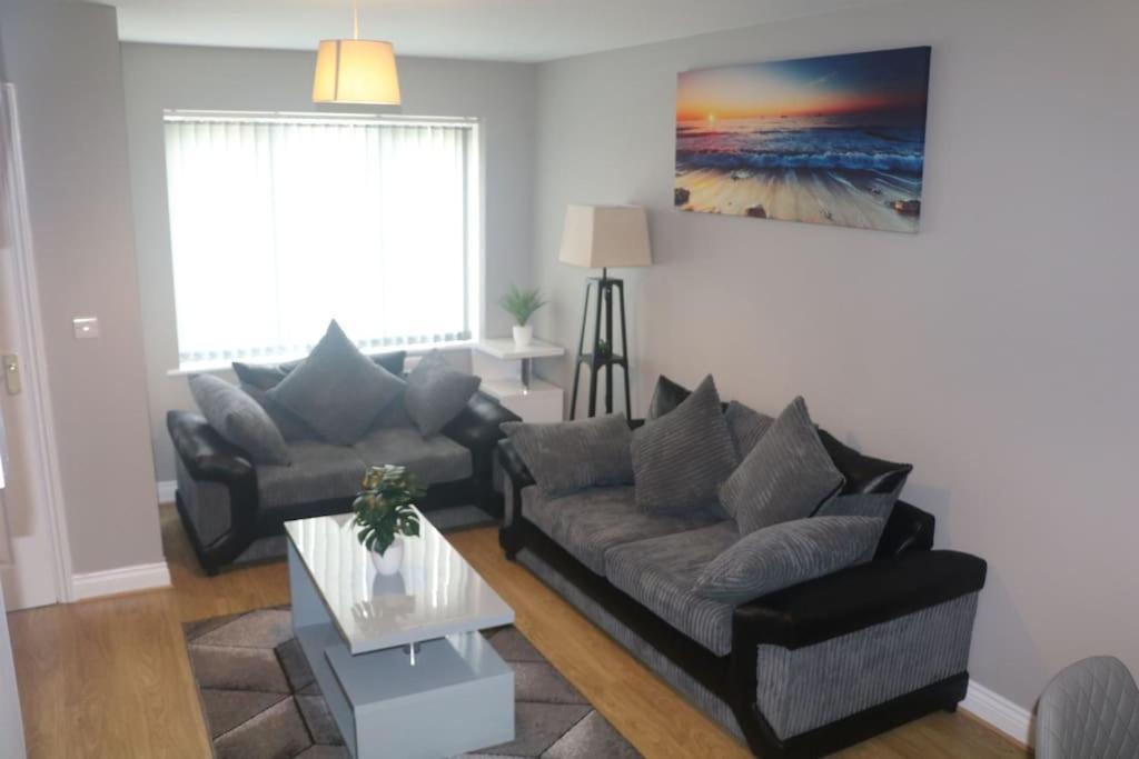 Coleridge House Private Parking Netflix