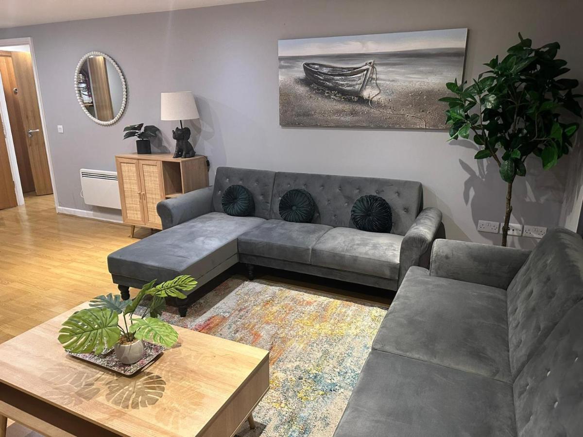 Modern Centre In Apartment