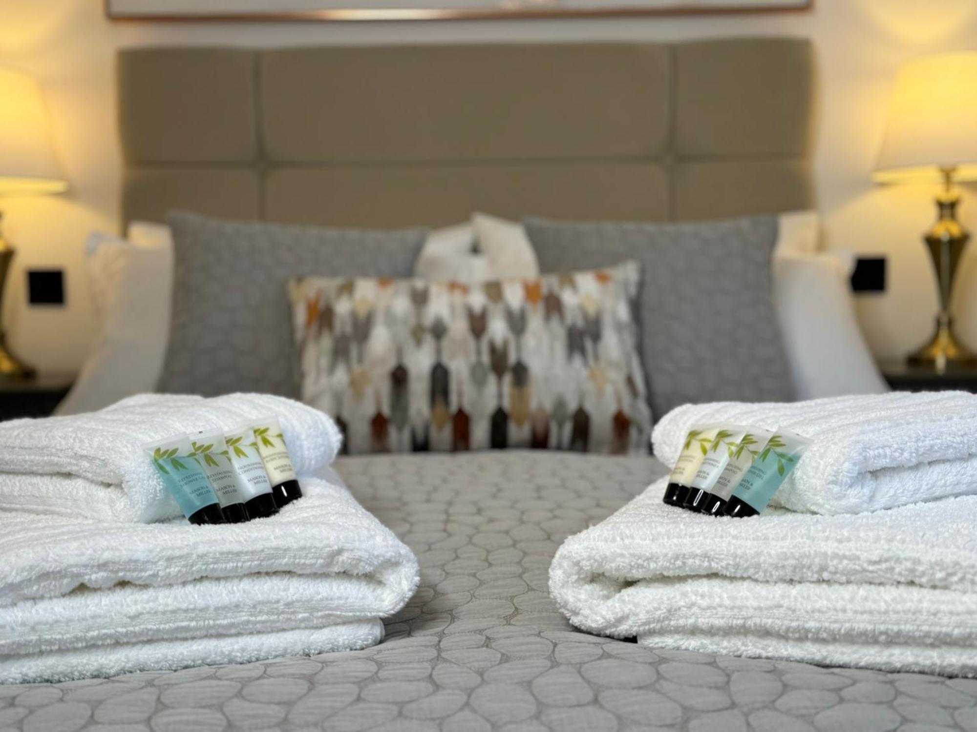 Elegant One Bedroom *