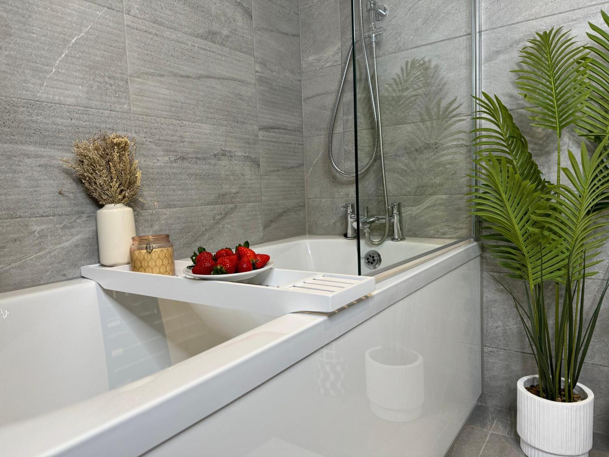 Modern One-bedroom * Swindon