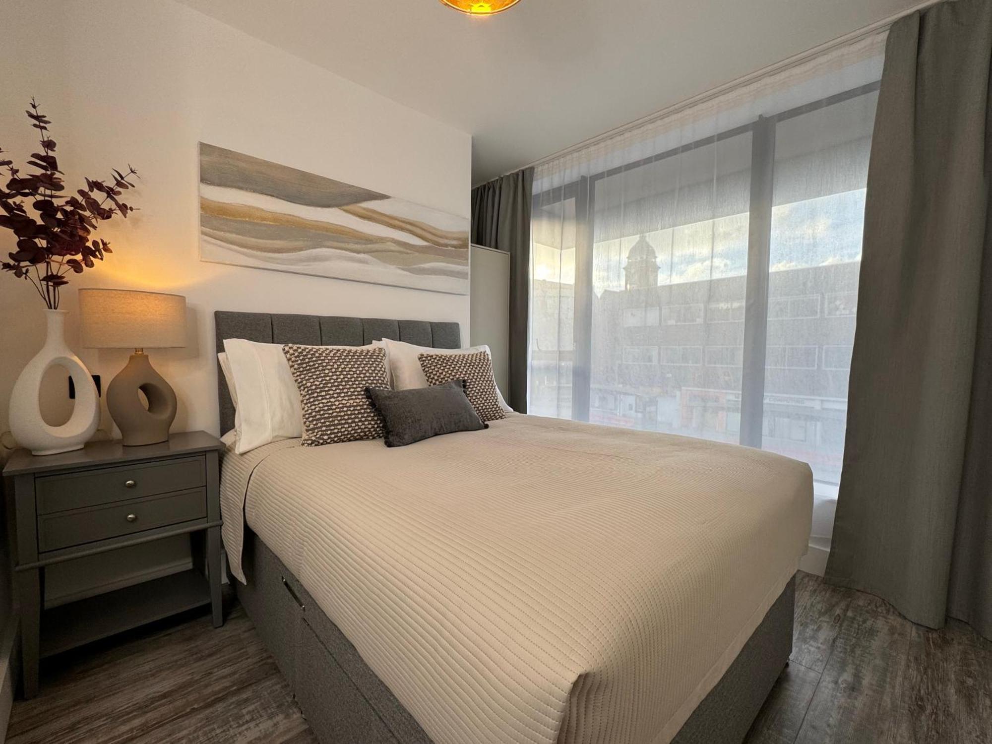 Modern One-bedroom Apartment