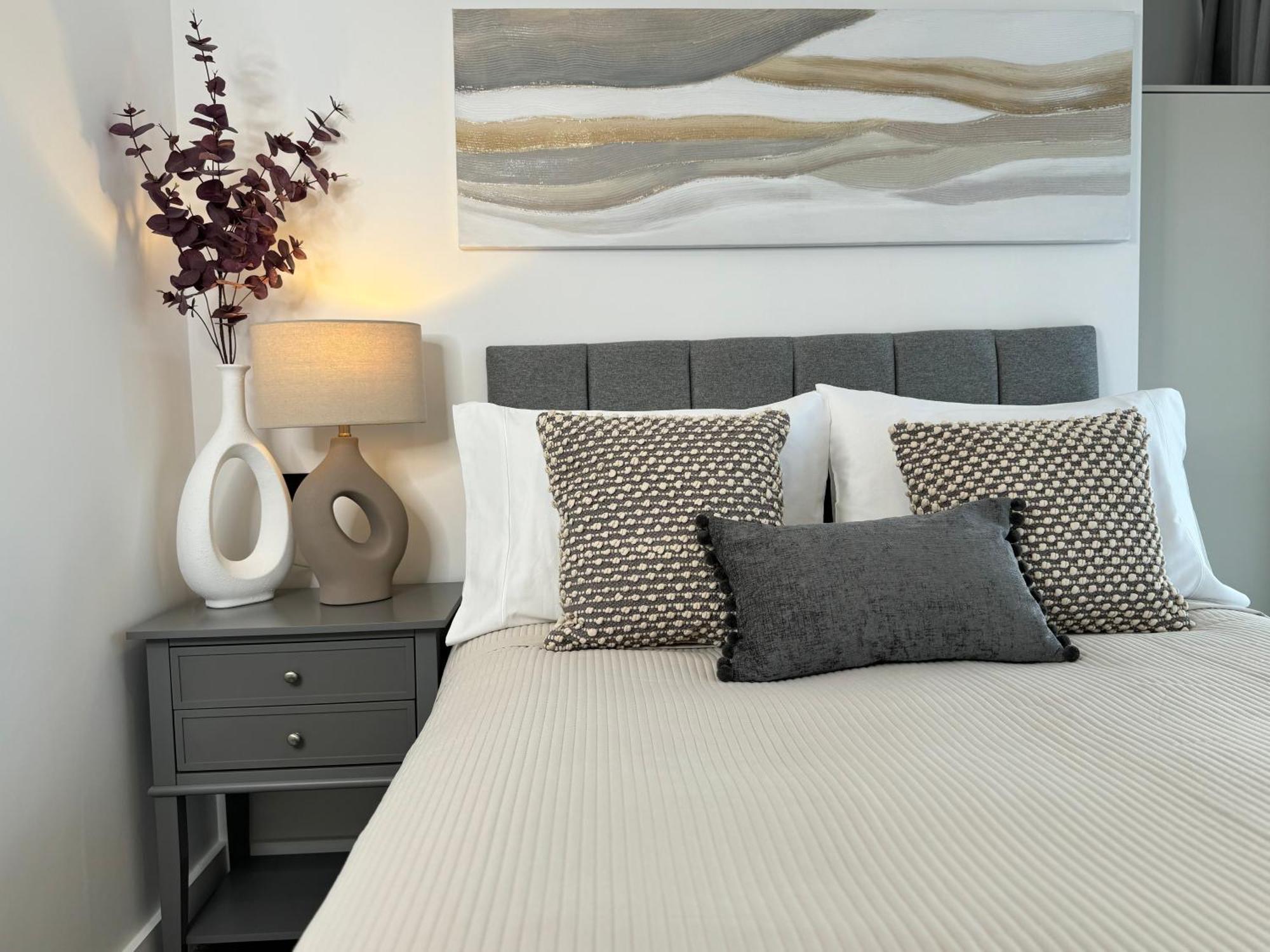Modern One-bedroom