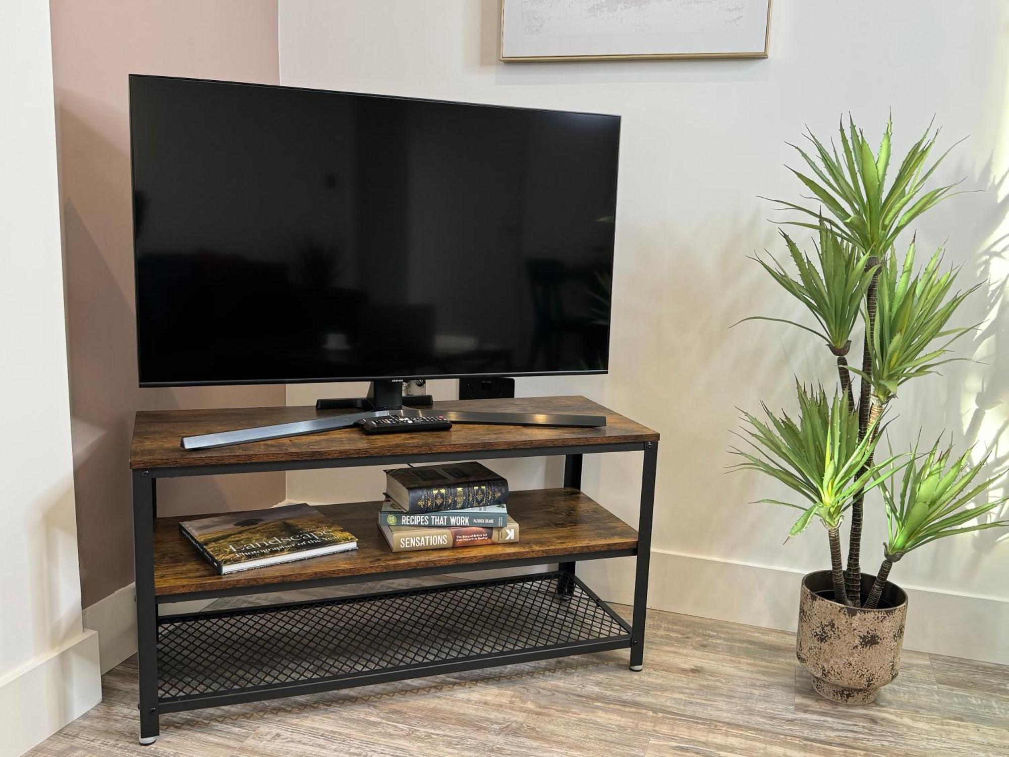 Elegant One Bedroom *