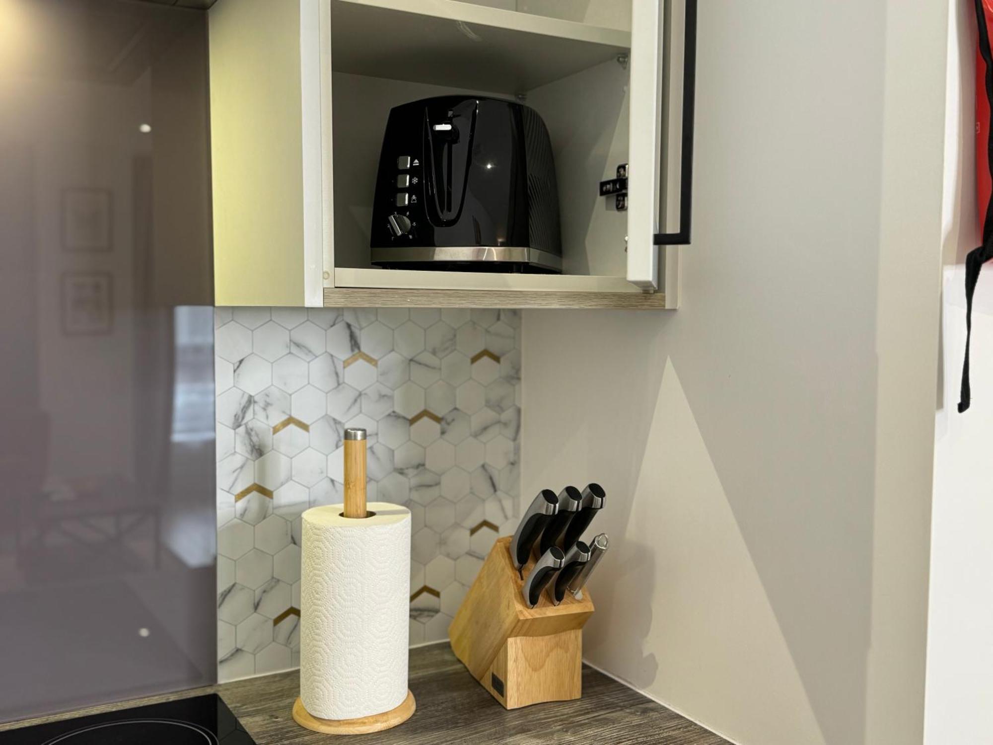 Modern One-bedroom * Swindon